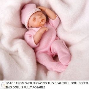 Collector’s Ashton Drake Doll, “Handful of Contentment”